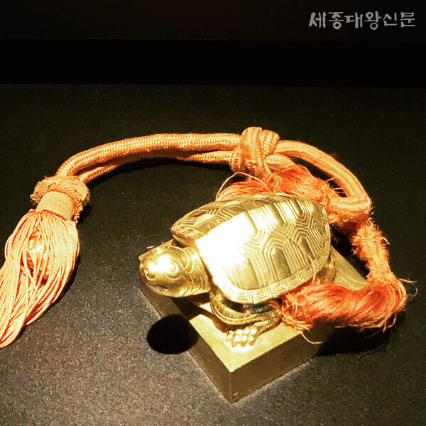 대화의 조화: 우아함과 무례한 의사소통 탐험 Harmony in Communication: Navigating The Dance ...