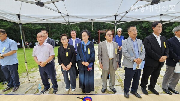 [왕릉제향] 궁궐에 독서 피서법을 전파한 정조 선황제와 효의선황후 건릉 기신제향
